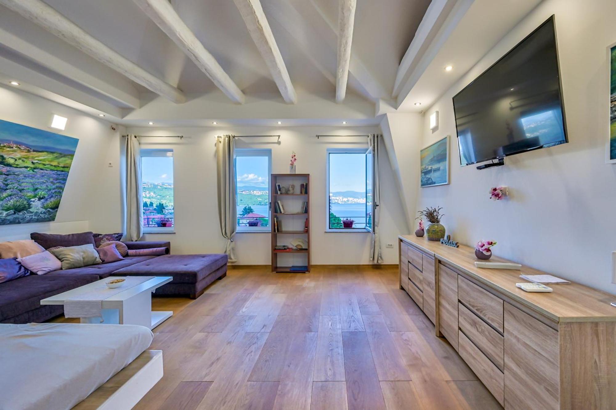 Lux Gold Apartment
